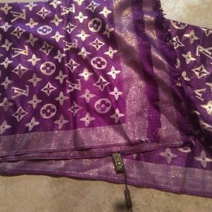 Louie Vuitton Shawl